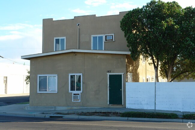 Building Photo - 163 W 16th St