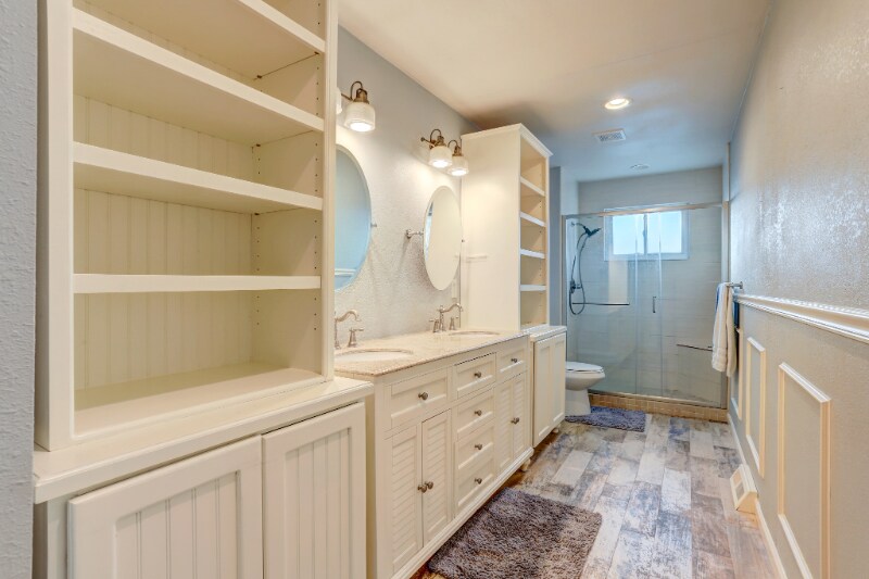 Building Photo - 2403 S Lima Way