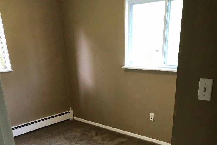 Bedroom 2 - 2278 Grandview Rd