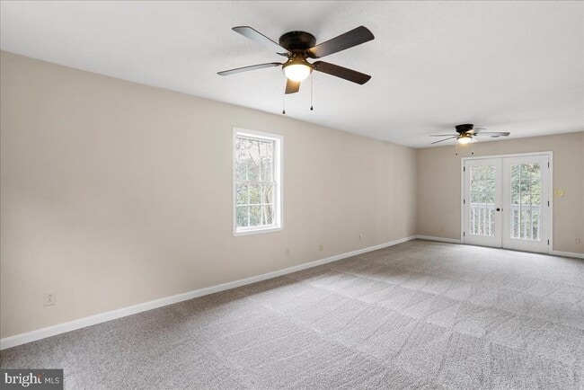 Building Photo - 72 Pioneer Ln