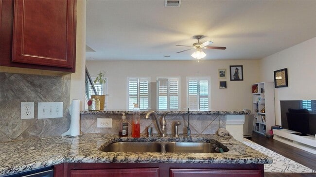 Building Photo - 3202 Cabin Wood Way