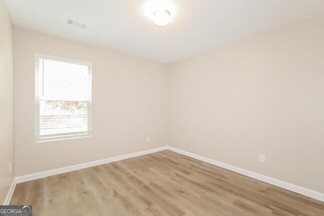 Building Photo - 155 Rockingham Dr