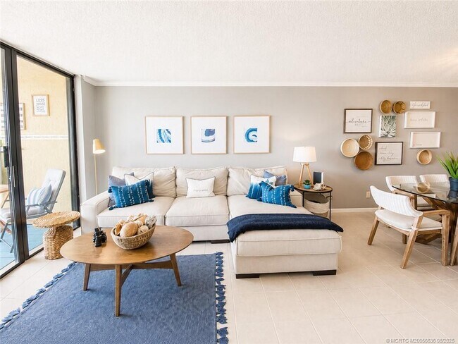 Building Photo - 7380 S Ocean Dr