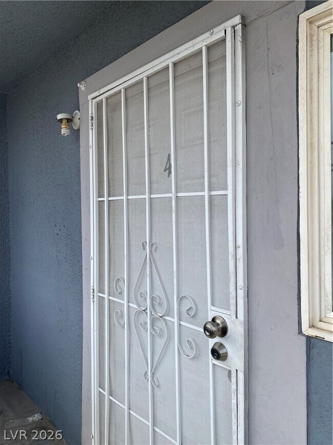 Building Photo - 1300 N 22nd St