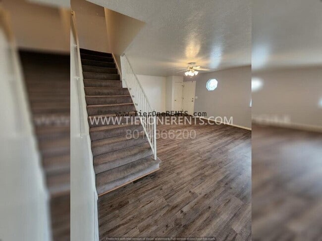 Building Photo - NO deposit option available for qualified ...