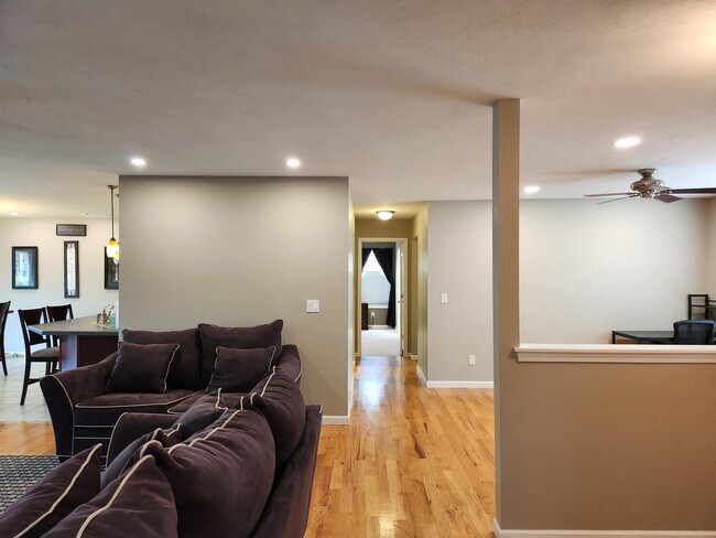 Building Photo - 8355 Nates Ln