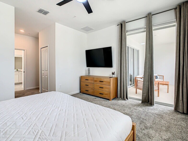 Building Photo - 8871 Cabot Cliffs Dr