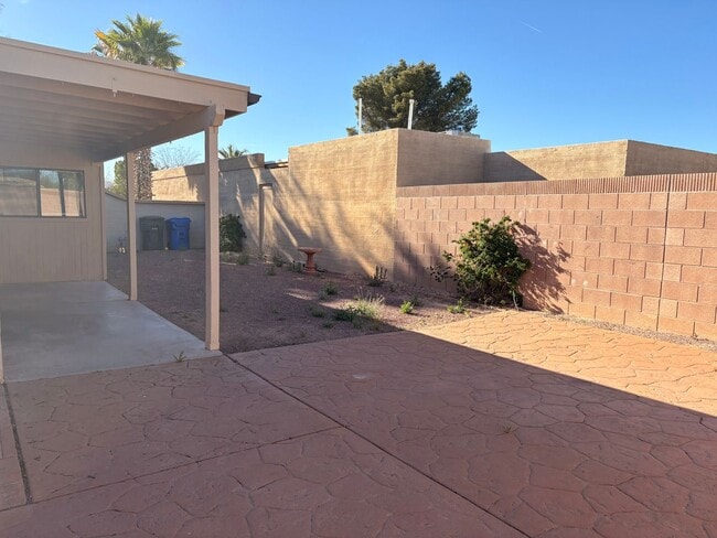 Building Photo - Cozy 3 bed/2 bath home in North East Tucson