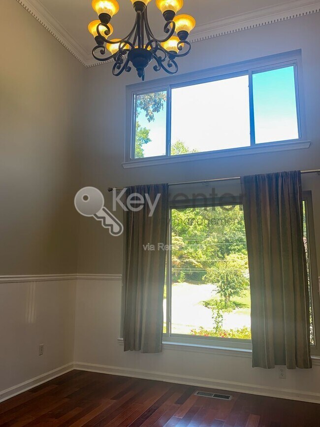 Building Photo - 7716 Royal Harbour Cir