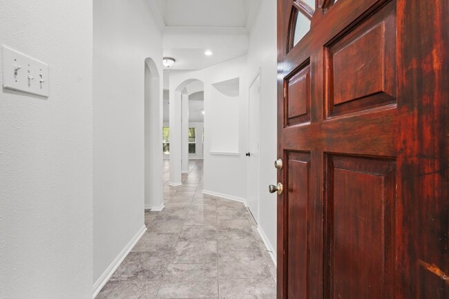 Building Photo - 255 Genesee Ridge Ct