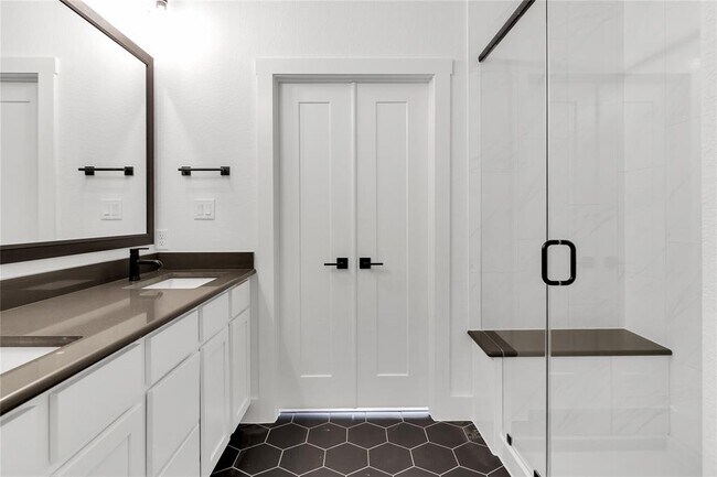 Building Photo - 8589 Meridy Lp