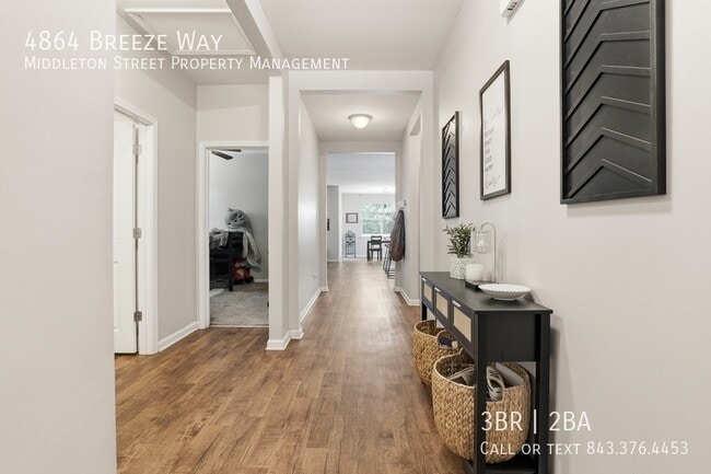Building Photo - 4864 Breeze Way