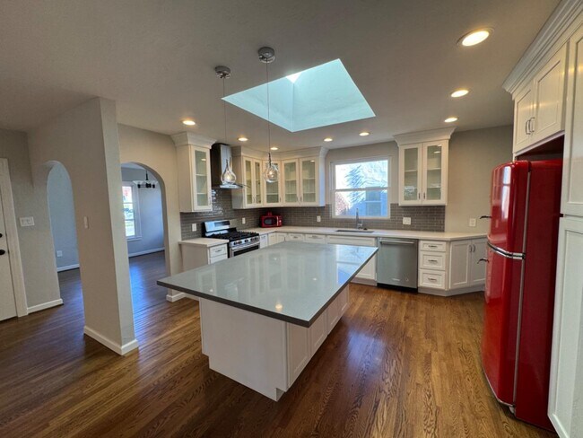 Building Photo - 1128 Clark Way