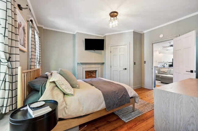 Building Photo - 93 Pearl St