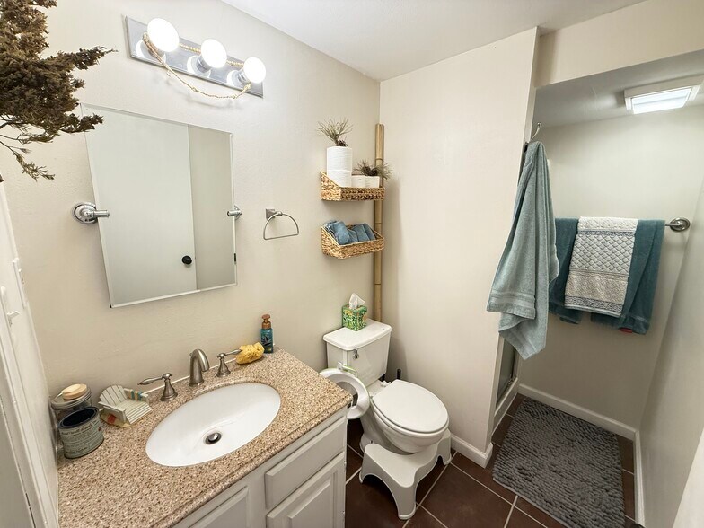 Building Photo - 1022 Cobbler Ln