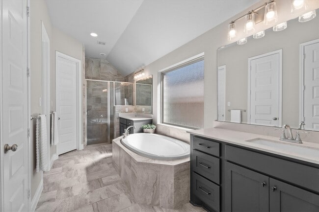 Building Photo - 28348 Sterling Oak Dr