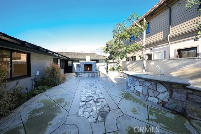 Building Photo - 2636 Bayshore Dr