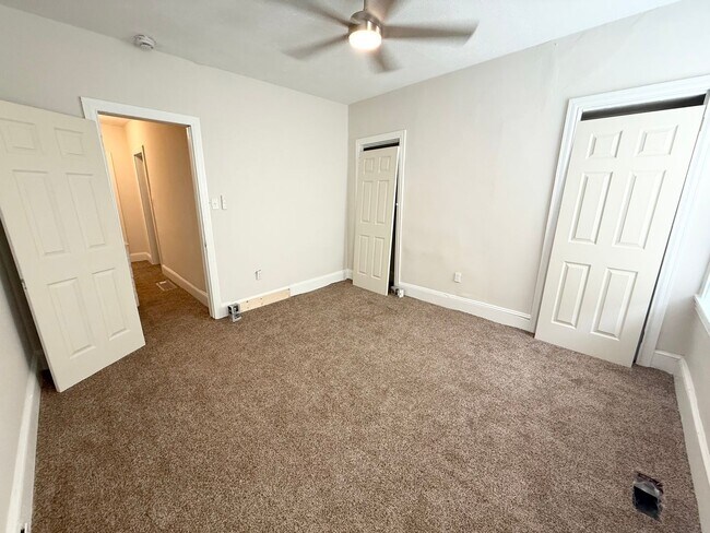 Building Photo - 2262 N Gratz St