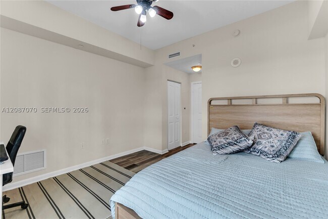 Building Photo - 7350 SW 89th St