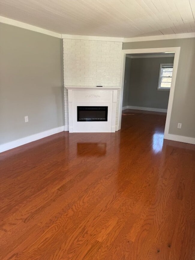 Building Photo - GORGEOUS FARMHOUSE