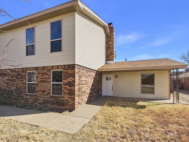 Building Photo - Beautiful in Belmar!