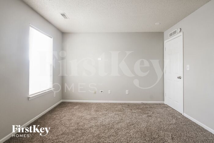Building Photo - 8942 Leffler Ln