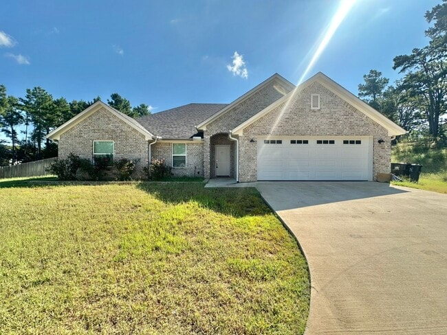 Primary Photo - Coming Soon: Charming 1-Story 4 Bedroom Ho...