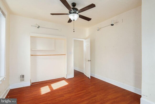 Building Photo - 3118 Haverford Ave