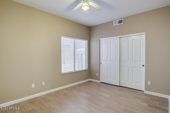 Building Photo - 2460 N 132nd Ave