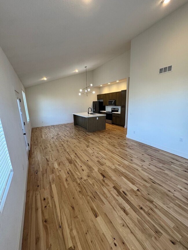 Building Photo - Lot 164