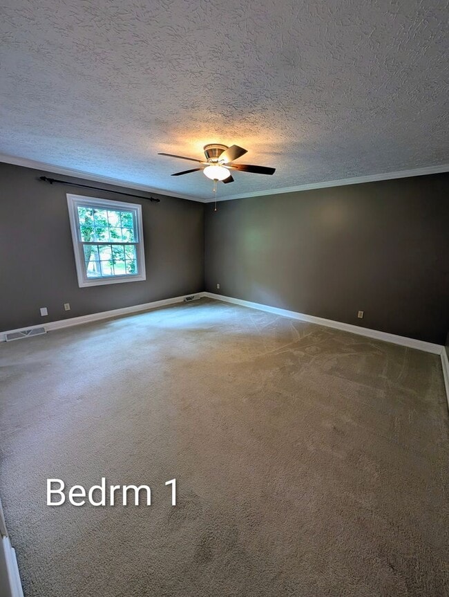 Building Photo - BAY VILLAGE RENTAL HOME 4 BEDROOMS