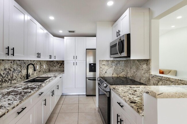 Building Photo - 14343 SW 45th Terrace