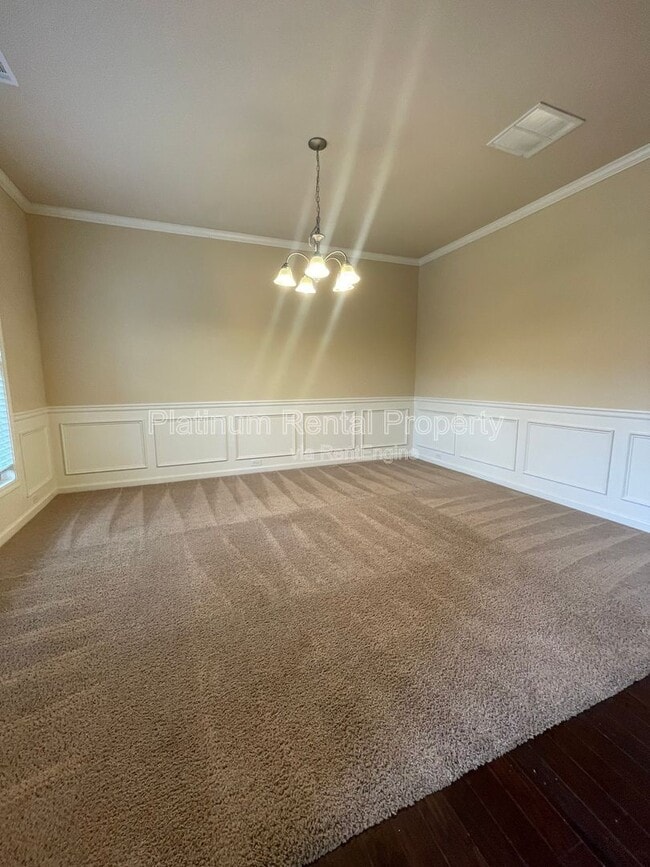 Building Photo - 5755 Rialto Way