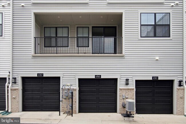 Building Photo - 4765 Sully Pt Ln