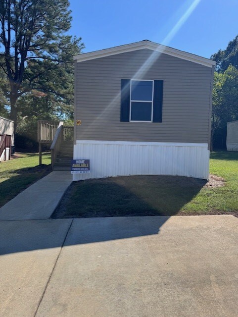 Building Photo - 1 Leila Dr