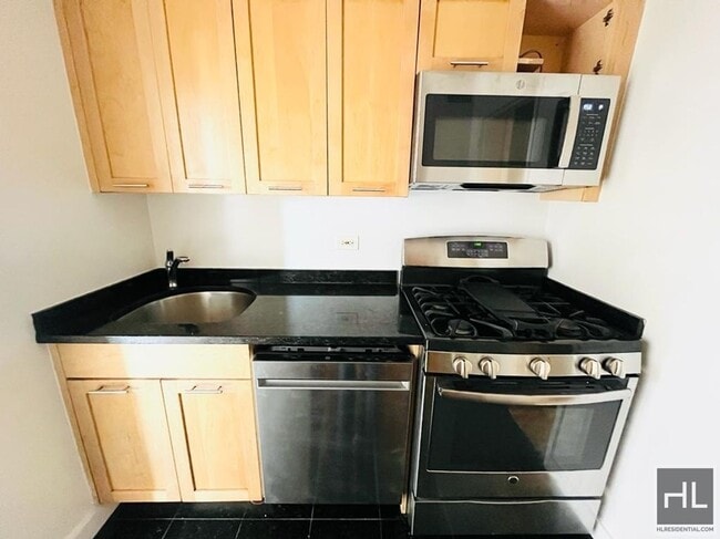 Building Photo - East 79th Street