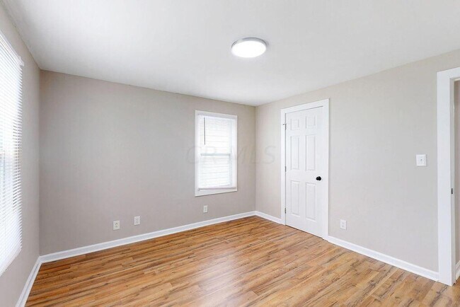 Building Photo - Coming Soon! | Renovated 2BR Home + Bonus Room | Available March 1st