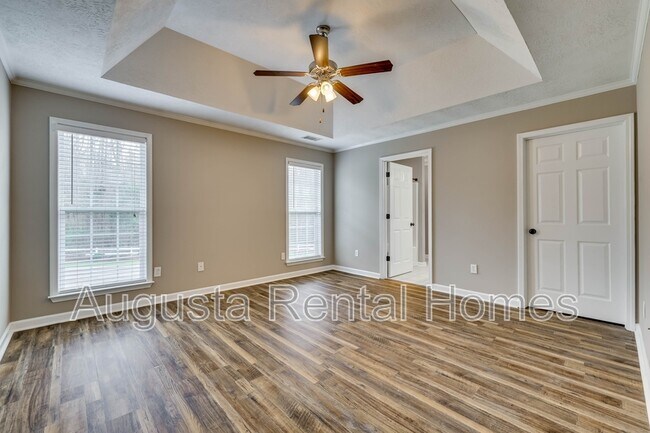 Building Photo - 1054 Grove Landing Ln