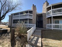 Building Photo - Spacious 3-Bedroom Condo with In-Unit Laundry – Convenient Aurora Location