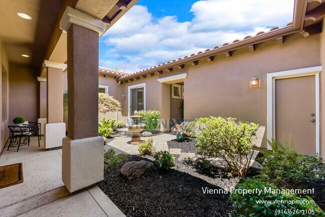 Building Photo - Beautiful 4 Bedroom Home in Catta Verdera