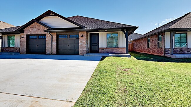 Primary Photo - 2 Bedroom, 2 Bathroom, 1 Car Garage Duplex...