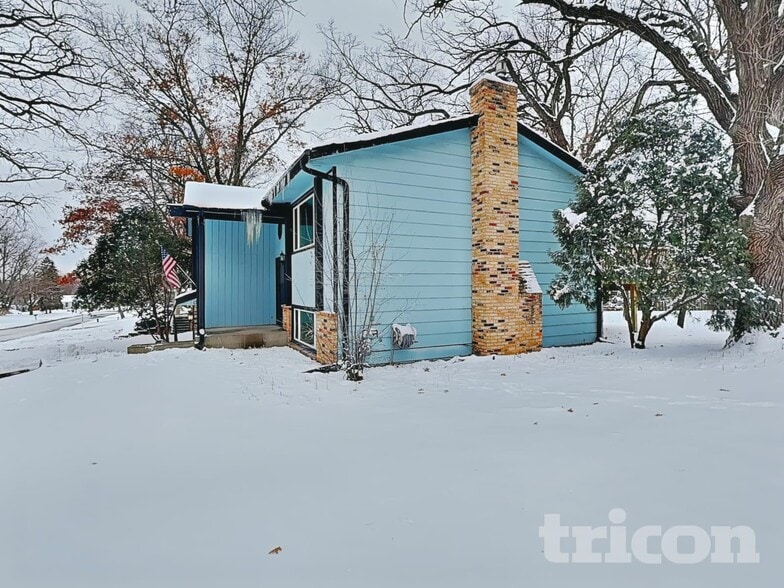 Building Photo - 412 Harold Dr