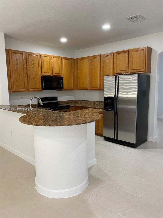 Building Photo - 11541 NW 79th Ln