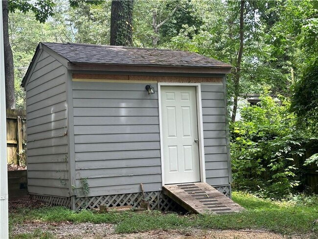 Building Photo - 3 Bedroom single family home in Forsyth Co...