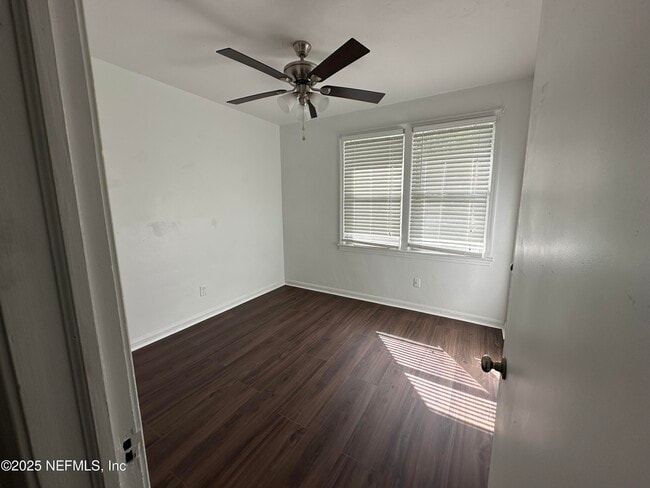 Building Photo - 3325 Claremont Rd