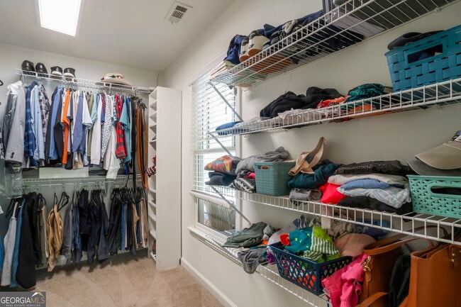 Building Photo - 2524 Kickerillo Way SE