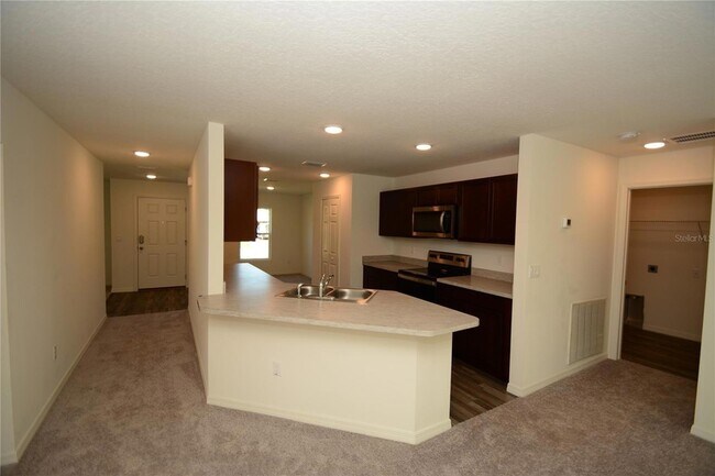 Building Photo - 93 Panorama Dr