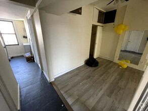 Building Photo - 3 bedroom in BROOKLYN NY 11210