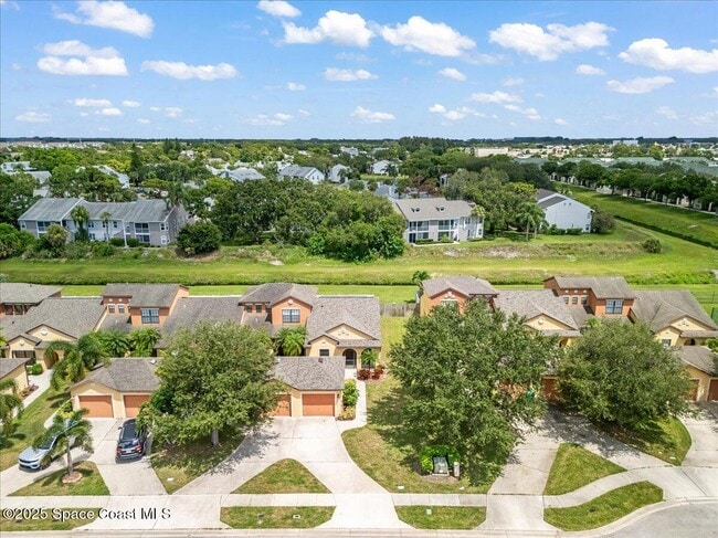 Building Photo - 890 Luminary Cir