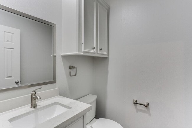 Building Photo - 54 Lazy Ln